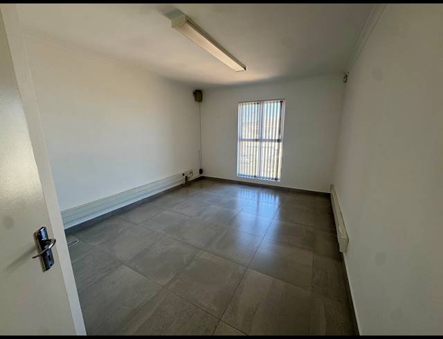95M² OFFICE TO LET IN MELKBOSSTRAND CENTRAL